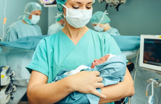 Sage-femme : un rôle essentiel dans la santé maternelle